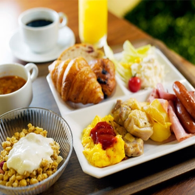 ■【スタンダード】朝食を食べて１日を元気にスタート！朝食はバイキングで♪【朝食付】